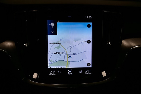 Volvo V60 Cross Country 22 of 27