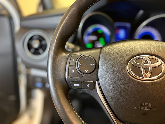 Toyota Auris 9 of 23