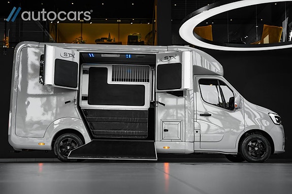 Renault Master 8 of 30