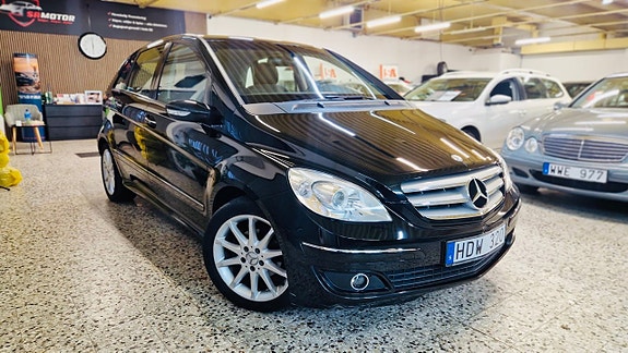 Mercedes-Benz B170 2 of 21