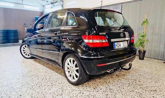 Mercedes-Benz B170 3 of 21