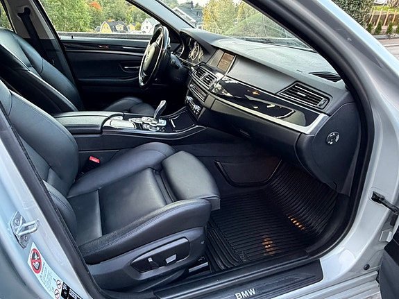 BMW 520d 16 of 30