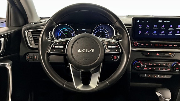 Kia Ceed 10 of 17