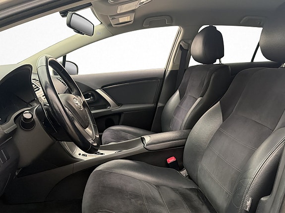 Toyota Avensis 12 of 30