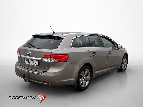 Toyota Avensis 8 of 30