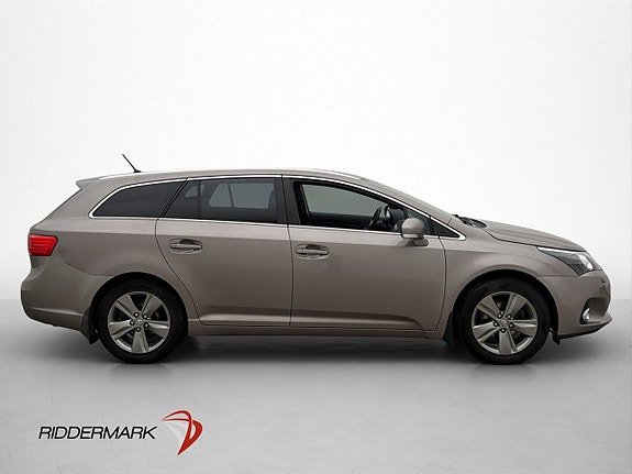Toyota Avensis 9 of 30