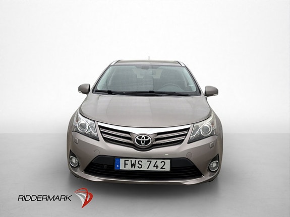 Toyota Avensis 2 of 30
