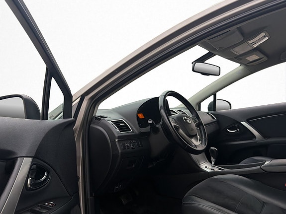Toyota Avensis 11 of 30