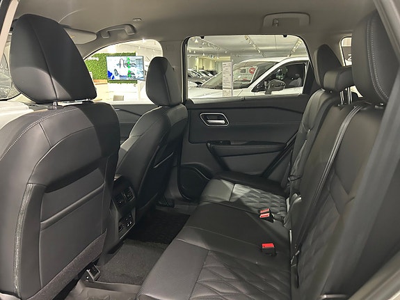 Nissan X-Trail 4 of 6
