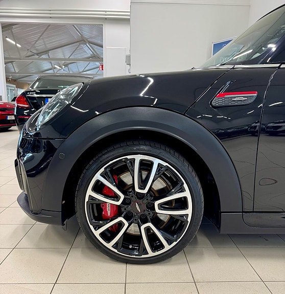 MINI John Cooper Works 14 of 21