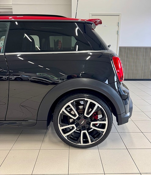 MINI John Cooper Works 16 of 21