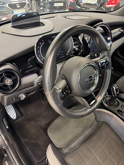 MINI John Cooper Works 17 of 21