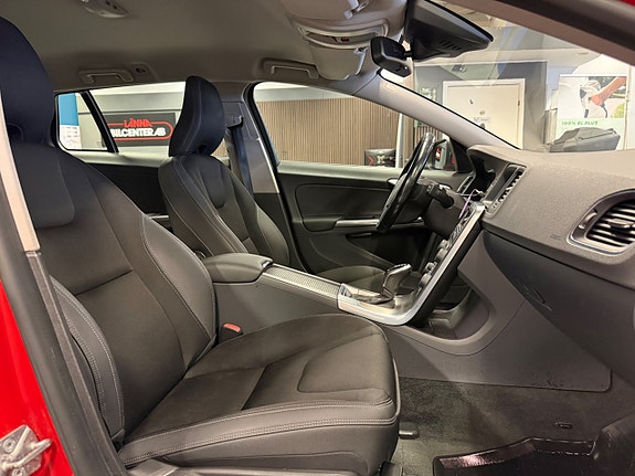 Volvo V60 21 of 24