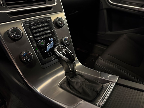 Volvo V60 16 of 24