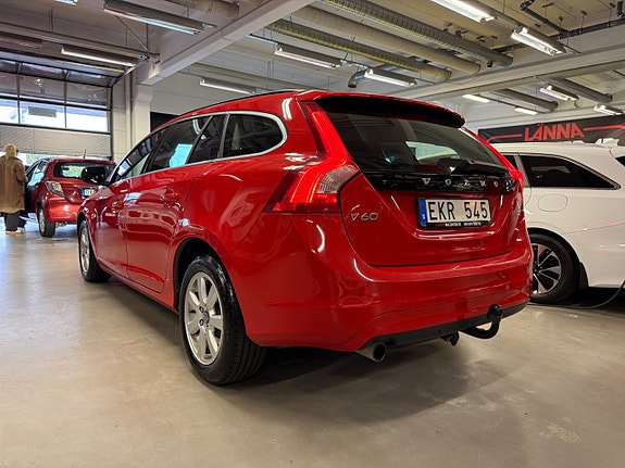 Volvo V60 8 of 24