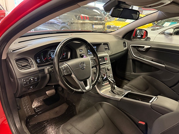 Volvo V60 11 of 24