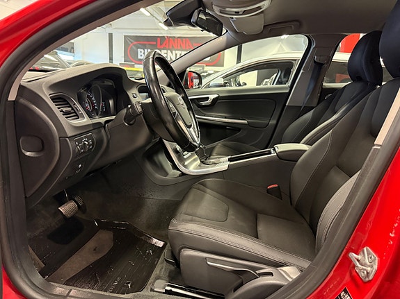 Volvo V60 12 of 24