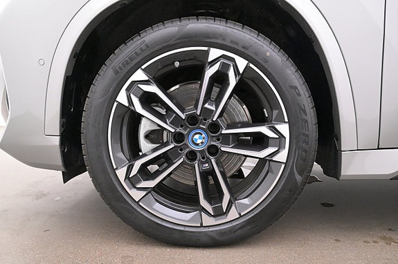 BMW iX1 27 of 27
