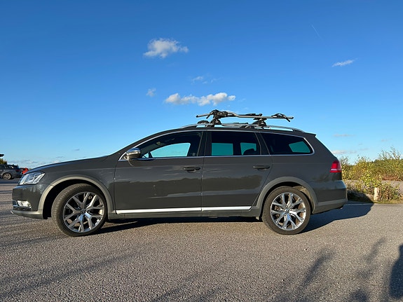 Volkswagen Passat Alltrack 7 of 12
