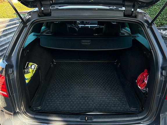 Volkswagen Passat Alltrack 12 of 12