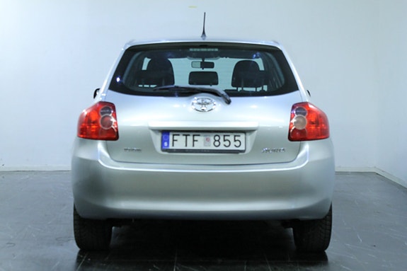 Toyota Auris 6 of 13