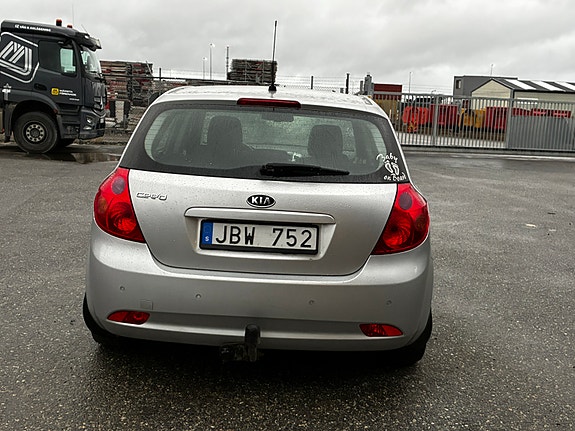 Kia Ceed 5 of 14
