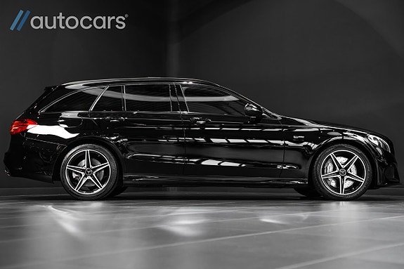 Mercedes-Benz C43 2 of 30