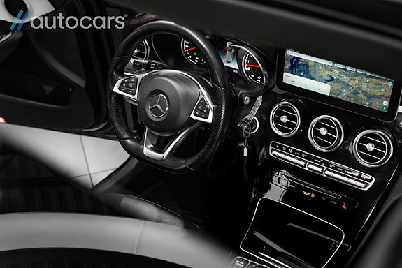 Mercedes-Benz C43 19 of 30