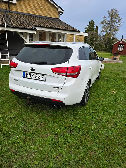 Kia Ceed 3 of 7