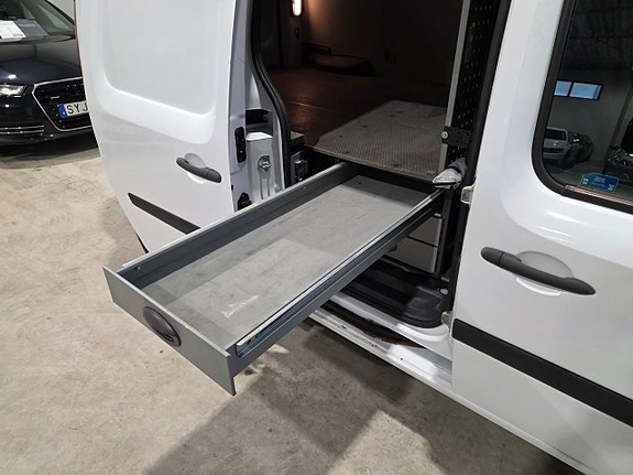 Renault Kangoo Express Maxi 14 of 18