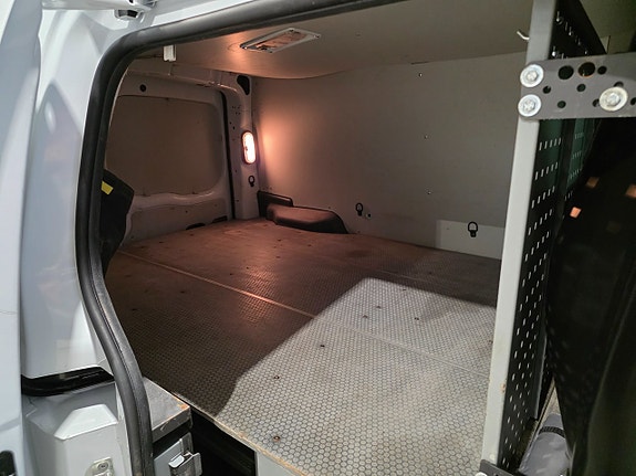 Renault Kangoo Express Maxi 16 of 18