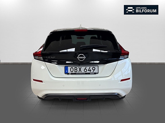 Nissan Leaf 5 of 15