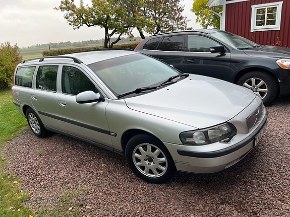 Volvo V70 7 of 7