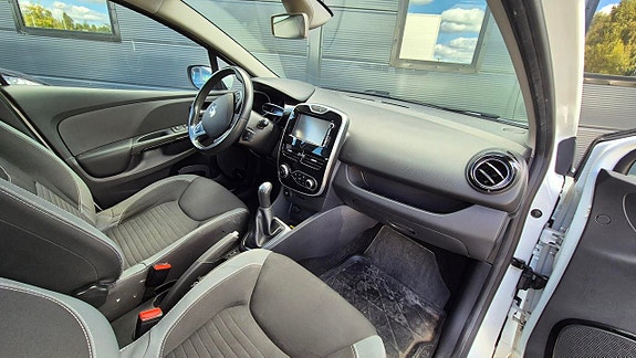 Renault Clio 5 of 6