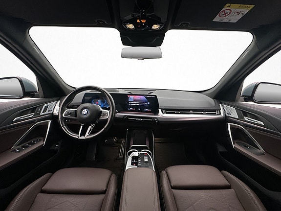BMW iX1 15 of 30