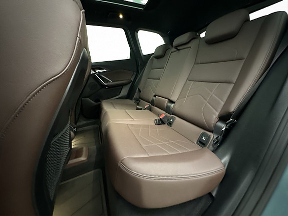 BMW iX1 19 of 30
