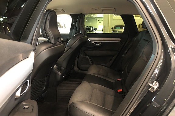 Volvo V90 10 of 18