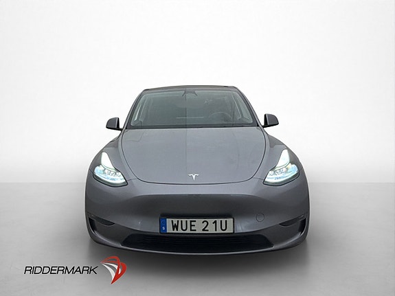 Tesla Model Y 3 of 30