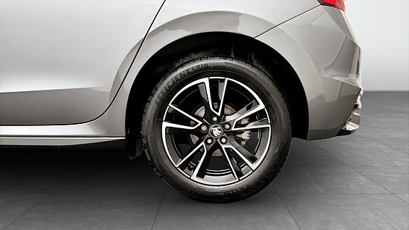 Skoda Fabia 6 of 21