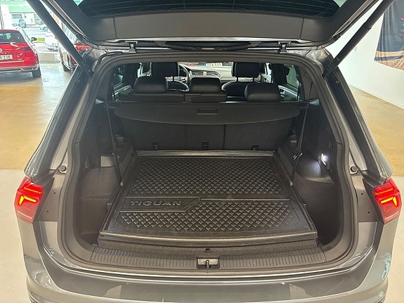 Volkswagen Tiguan Allspace 24 of 24