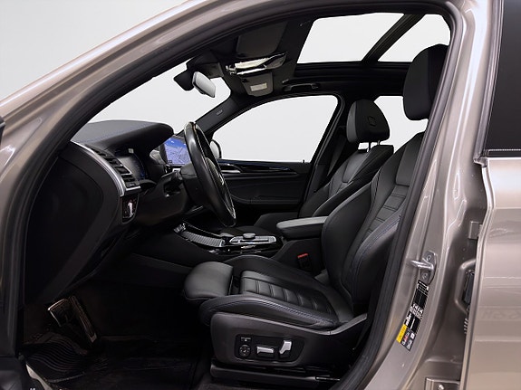 BMW iX3 8 of 15