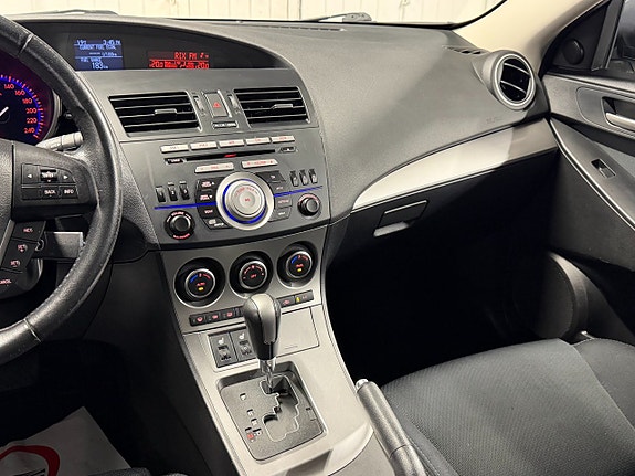 Mazda 3 11 of 18