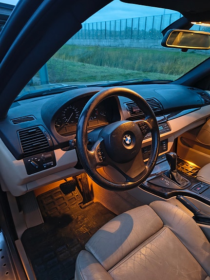 BMW X5 5 of 9