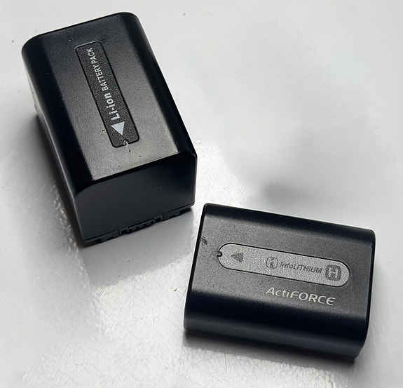 Product image 1 of 2