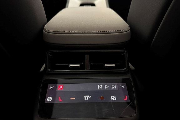 Polestar 4 16 of 30