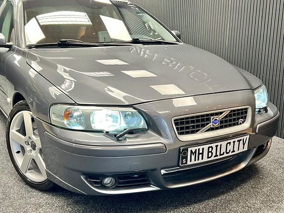 Volvo V70 3 of 18
