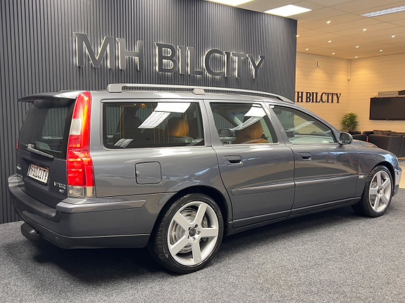 Volvo V70 8 of 18