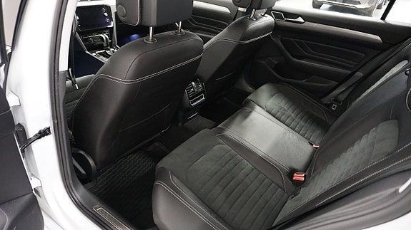 Volkswagen Passat 10 of 22