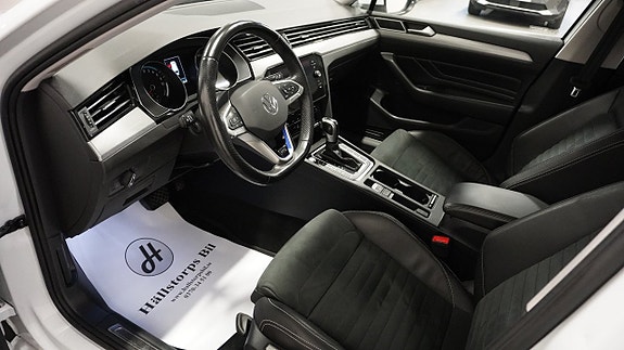 Volkswagen Passat 9 of 22
