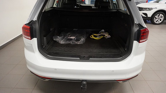 Volkswagen Passat 8 of 22
